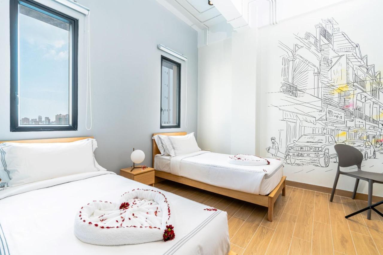Emerald Hotel Residence Phnom Penh Quarto foto